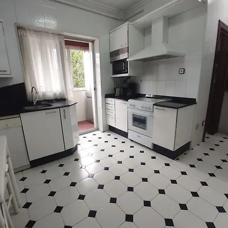 Piso Con Terraza Y Zonas Verdes Lägenhet *