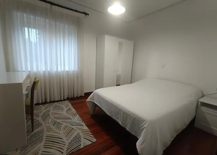 Piso Con Terraza Y Zonas Verdes Lägenhet